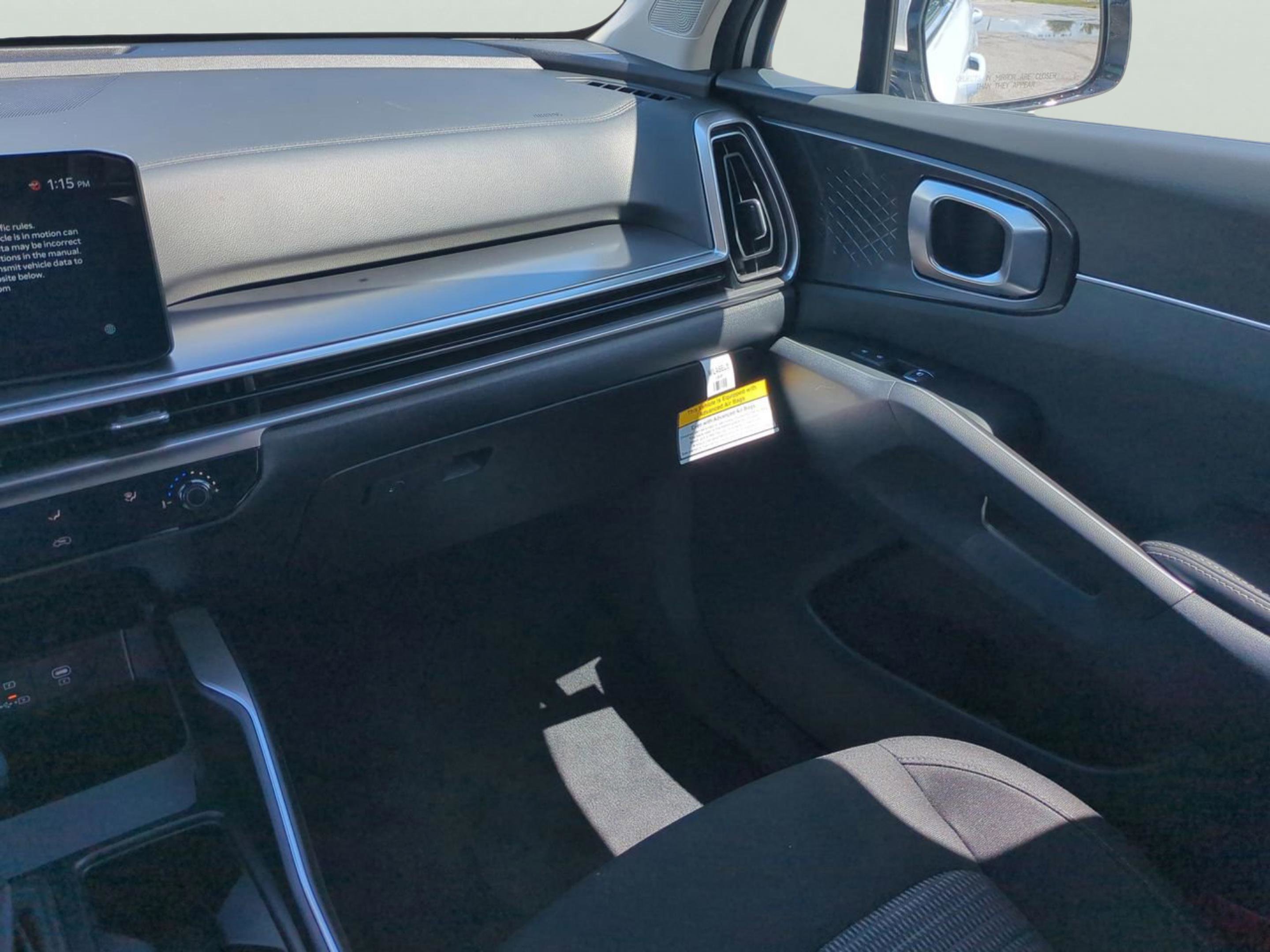 2026 Kia Sorento LX photo 14