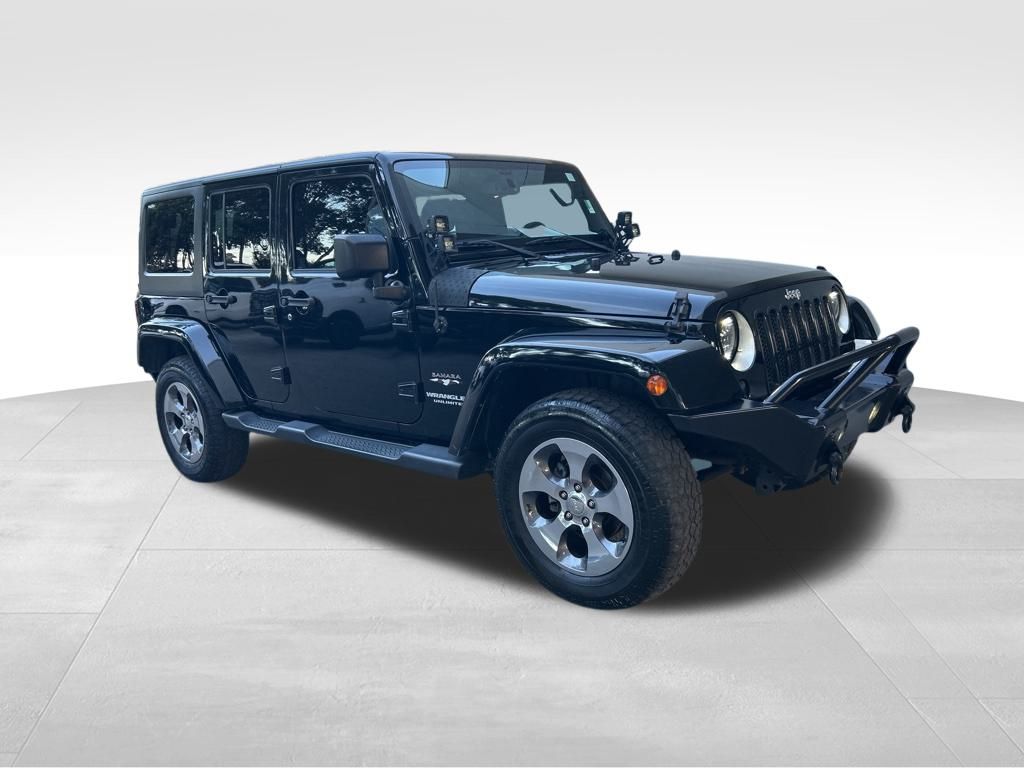 2017 Jeep Wrangler Unlimited Sahara photo 2