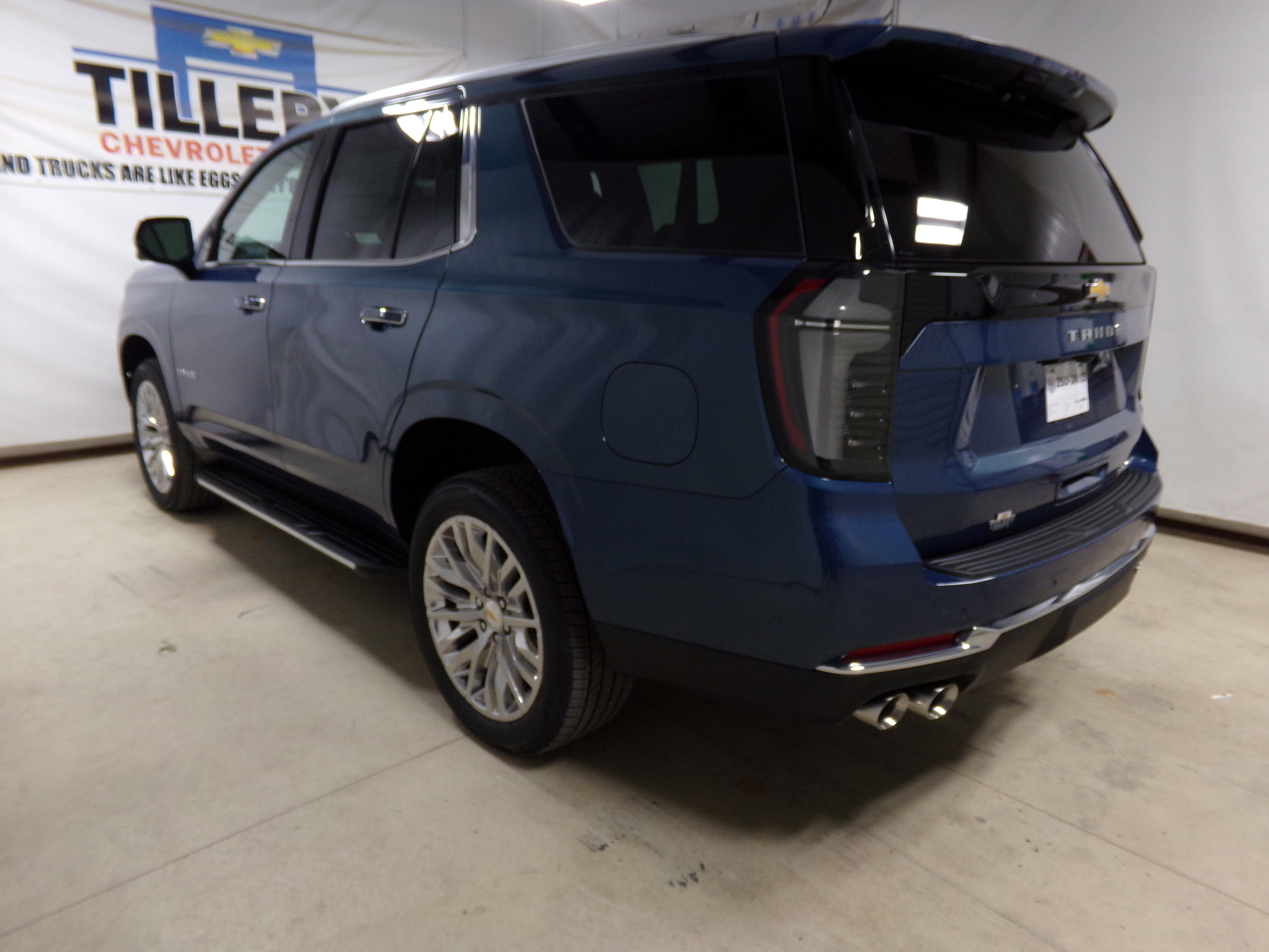 2025 Chevrolet Tahoe Premier photo 4