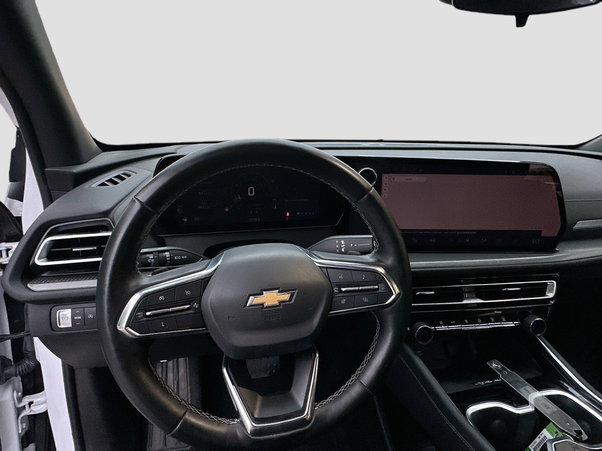 2024 Chevrolet Traverse photo 2