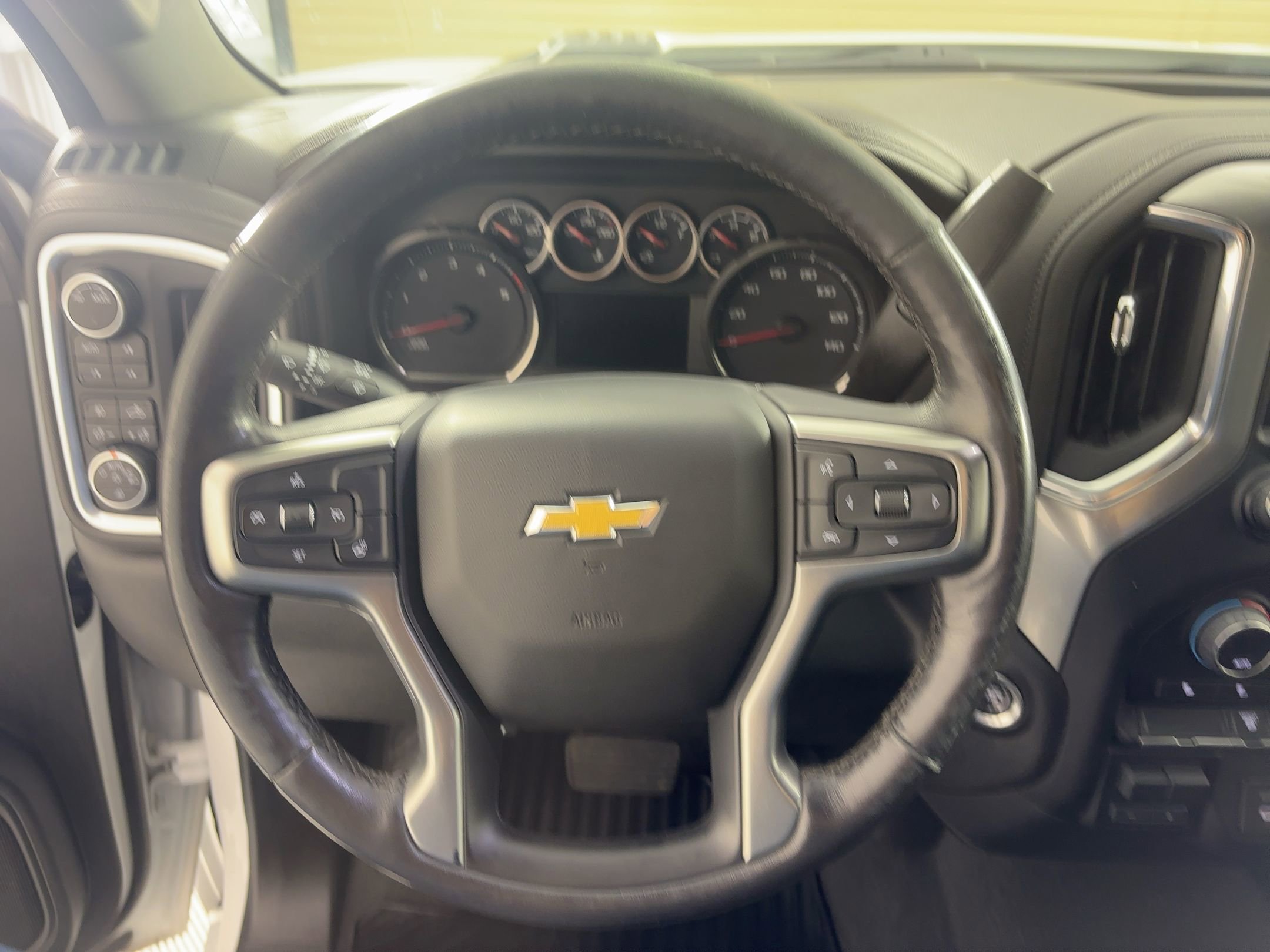2023 Chevrolet Silverado 2500HD LTZ photo 14