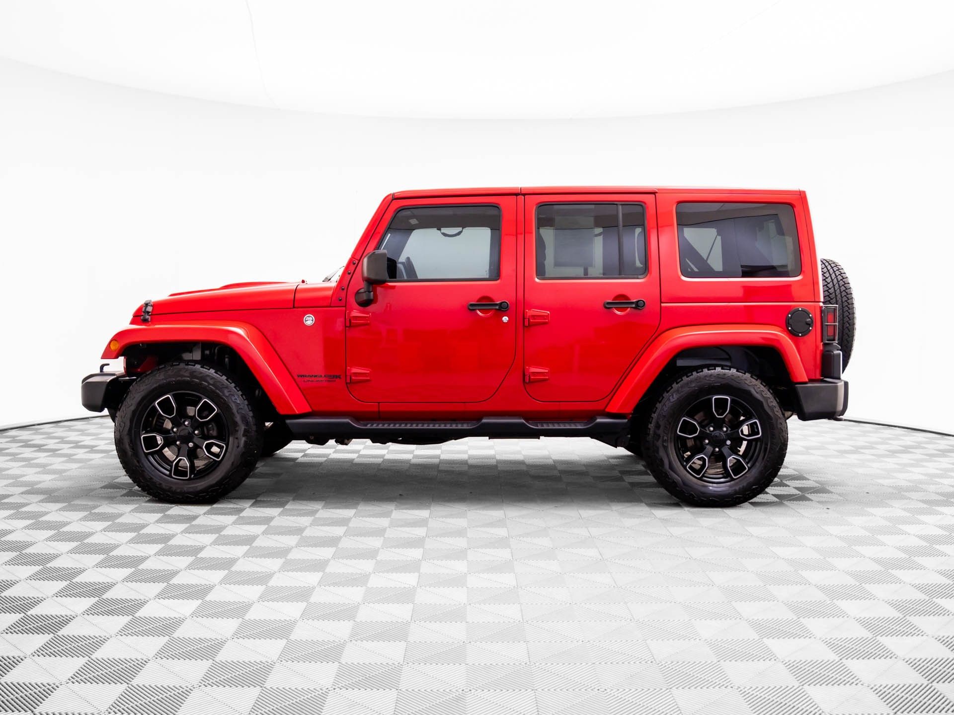 2018 Jeep Wrangler Unlimited Altitude photo 2