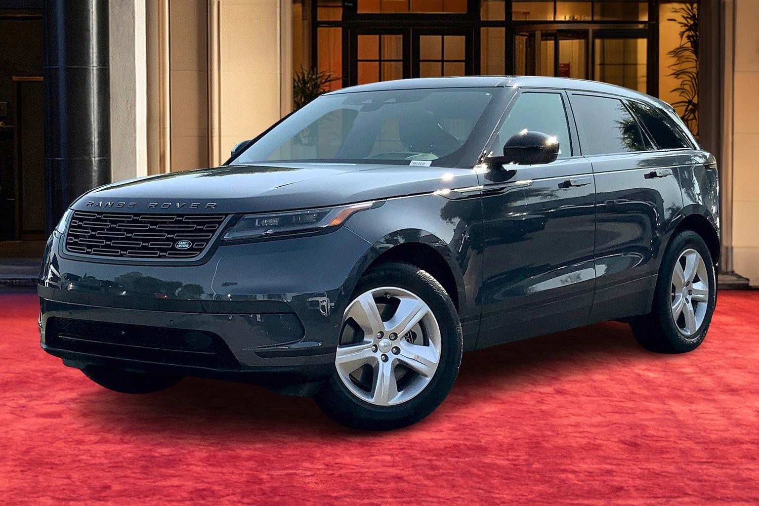 2026 Land Rover Range Rover Velar S's photo