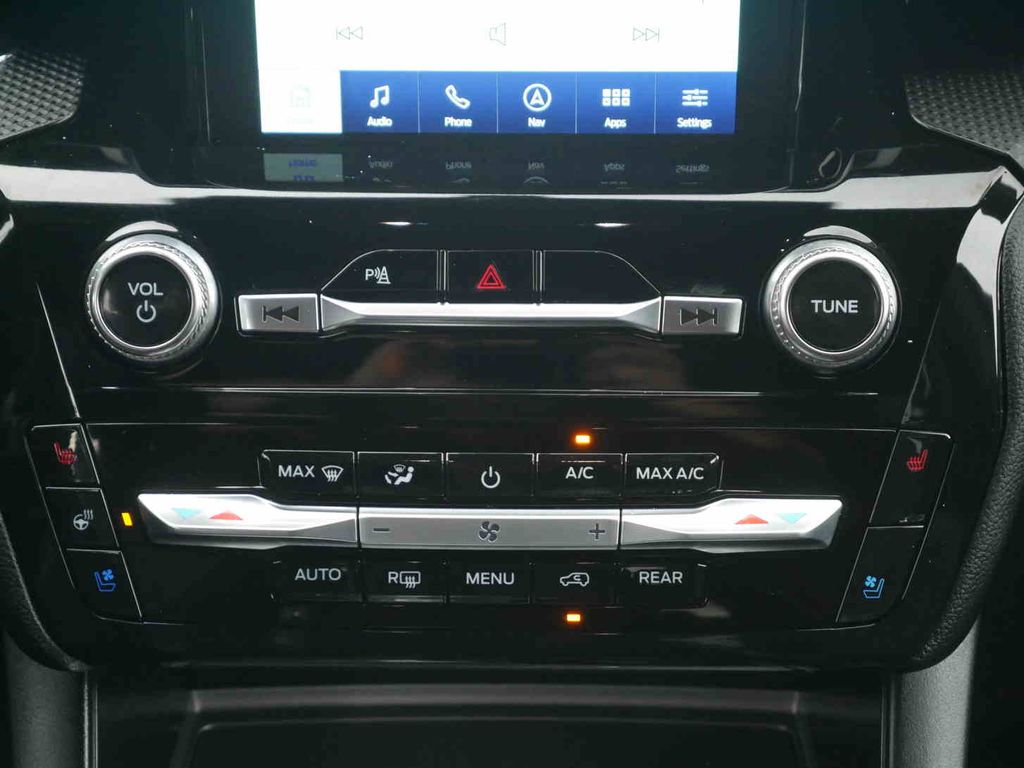 2024 Ford Explorer ST photo 5