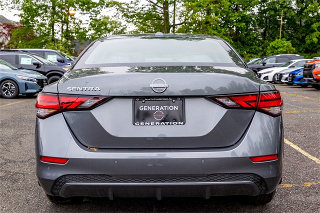 2025 Nissan Sentra SV photo 2