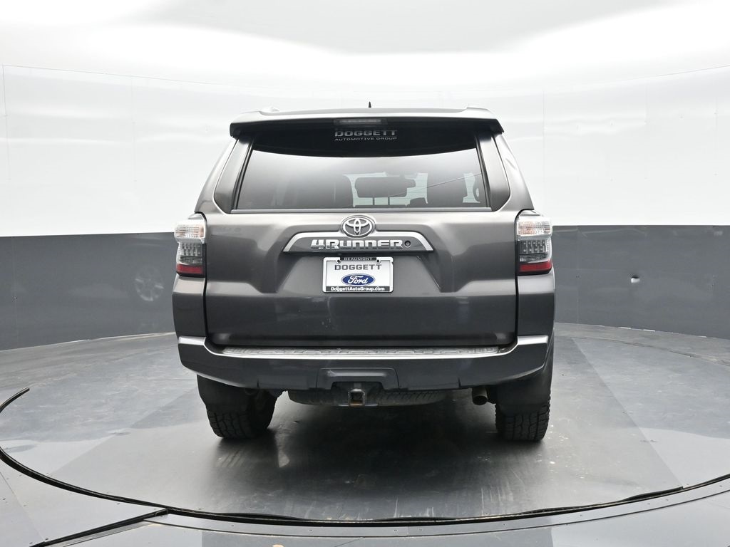 2014 Toyota 4Runner SR5 photo 3