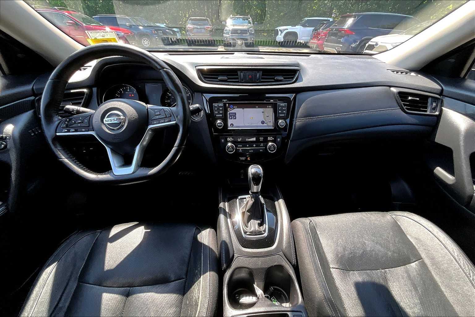 2017 Nissan Rogue SL photo 13