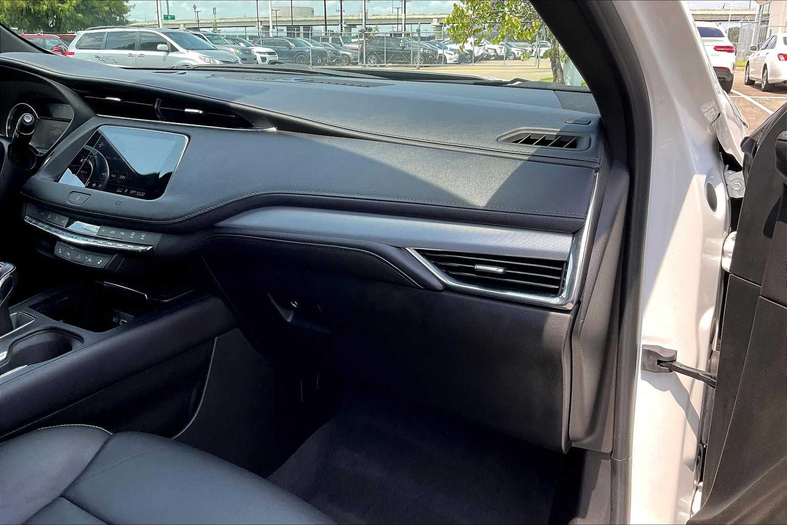 2019 Cadillac XT4 Premium Luxury photo 16