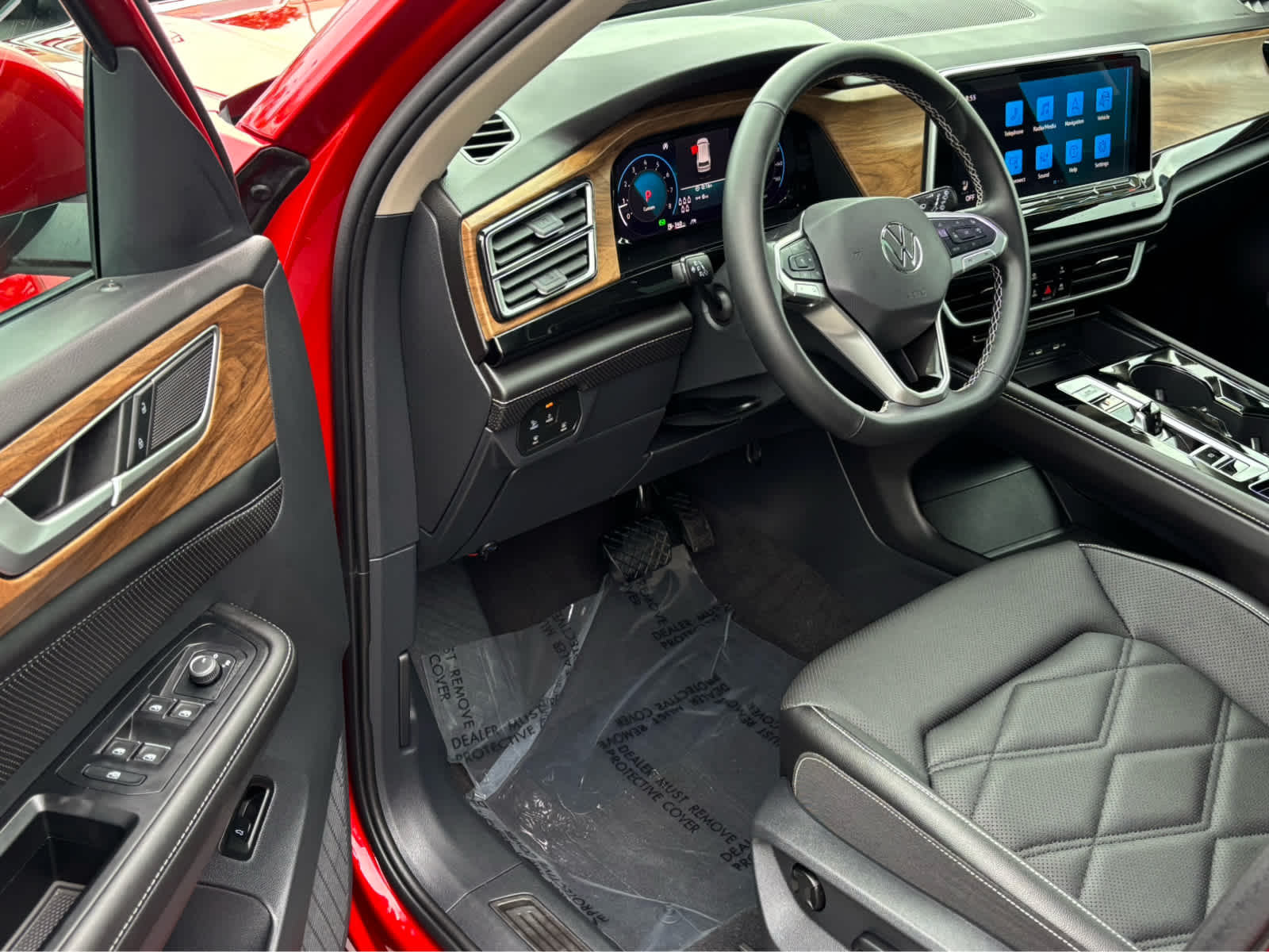 2025 Volkswagen Atlas SE Technology photo 7