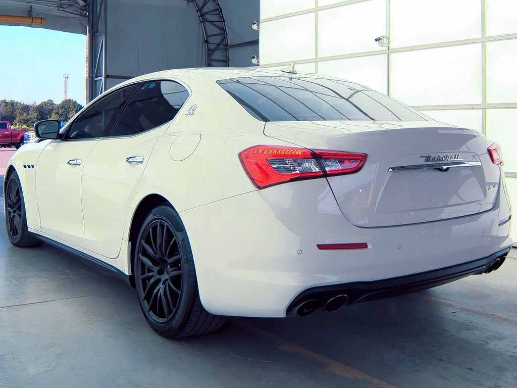2019 Maserati Ghibli photo 3