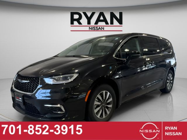 2024 Chrysler Pacifica PHEV