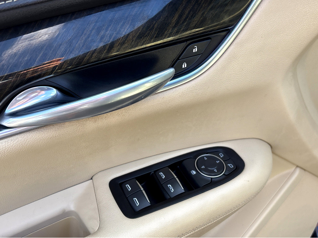 2018 Cadillac XT5 Base photo 21