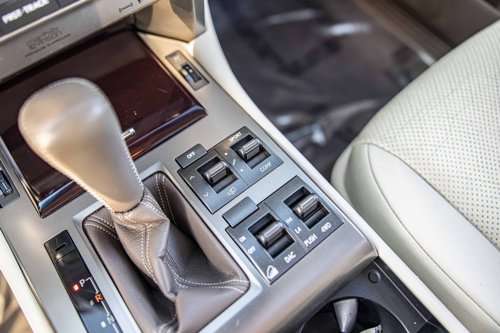 2017 LEXUS GX - Image 31