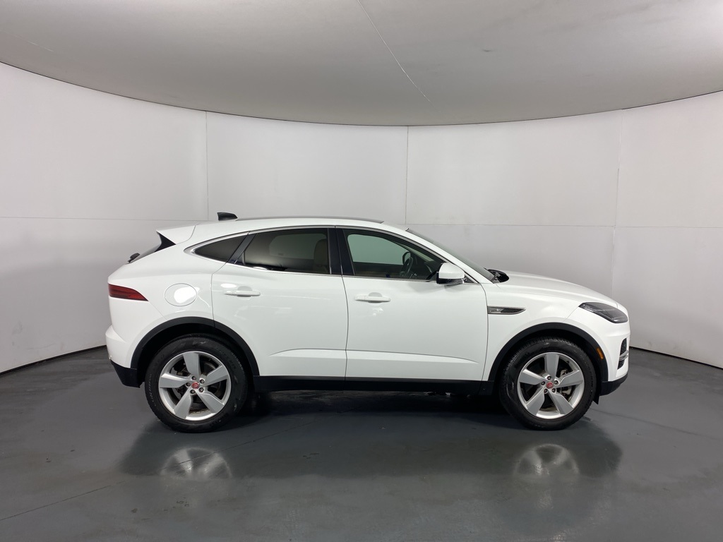 2022 Jaguar E-PACE P250 SE photo 4