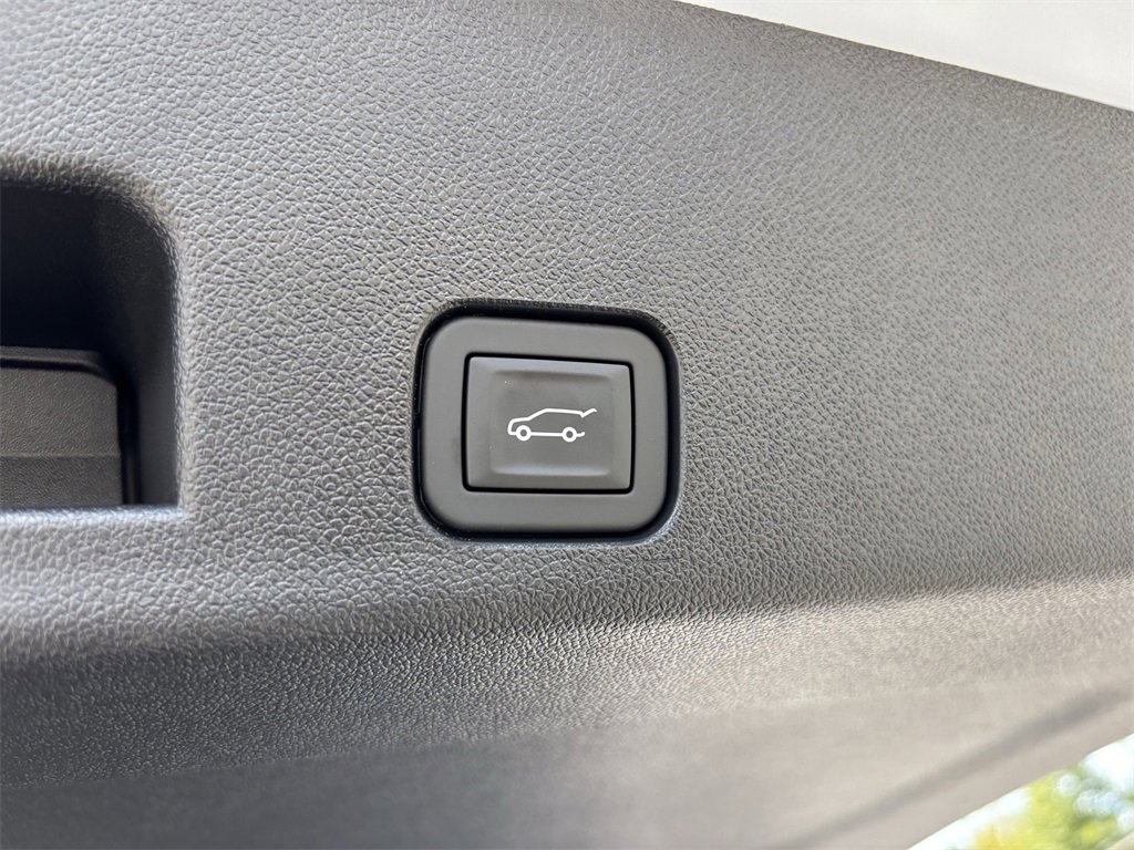 2026 Chevrolet Traverse photo 15