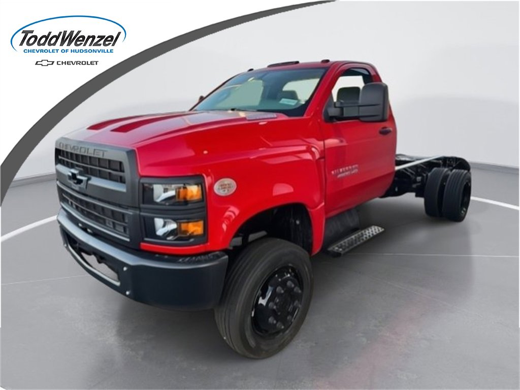 2024 Chevrolet Silverado 4500 Medium Duty Chassis Cab Work Truck's photo