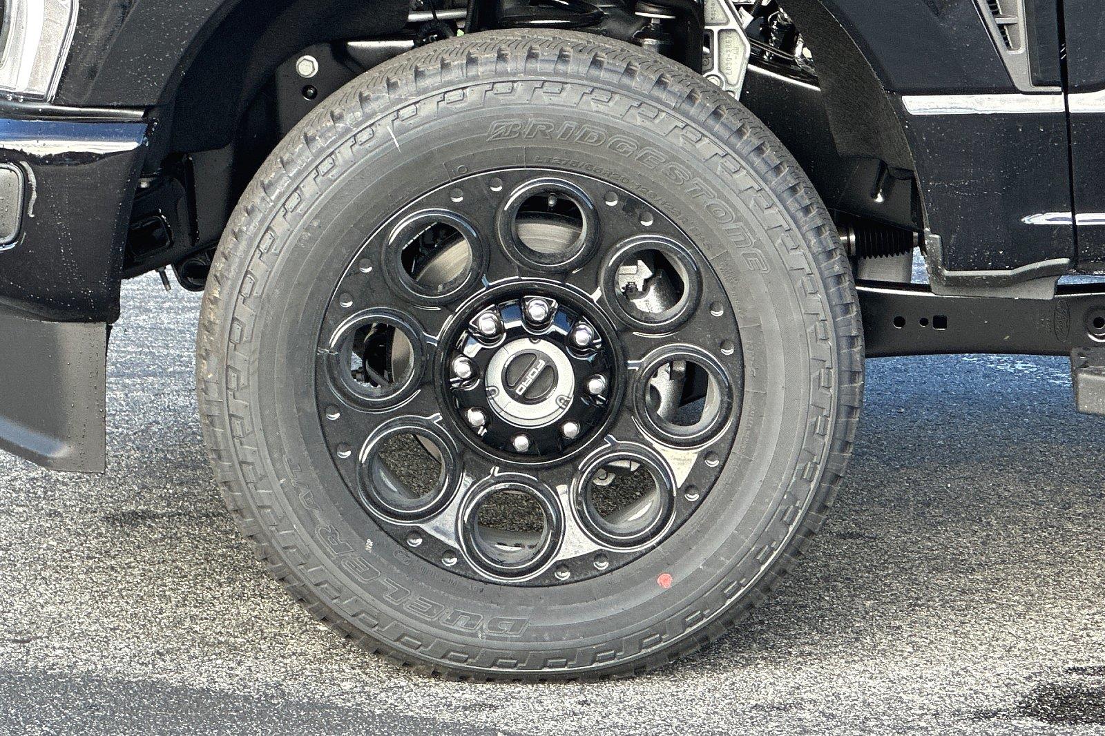 2024 Ford F-350 Lariat photo 22