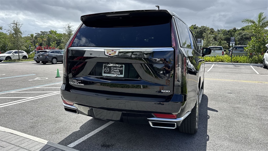 2023 Cadillac Escalade Premium Luxury photo 24