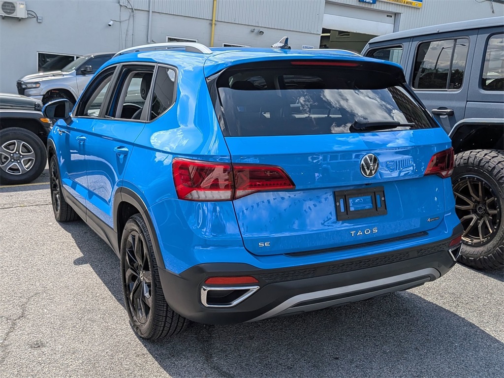 2023 Volkswagen Taos SE photo 7