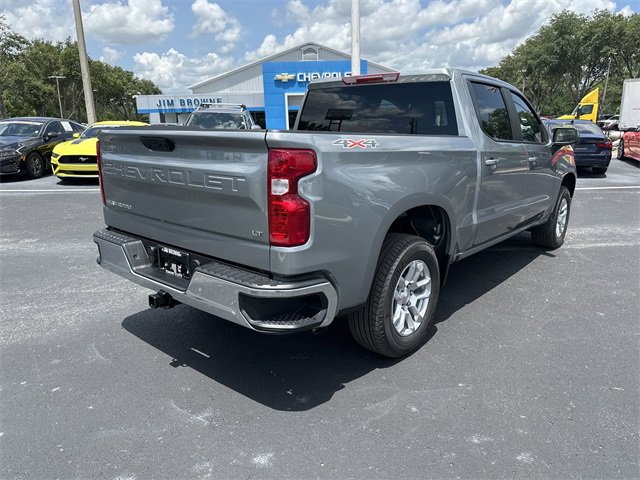 2025 Chevrolet Silverado 1500 LT photo 4