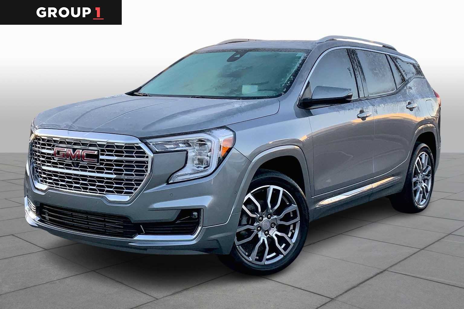 2024 GMC Terrain Denali's photo