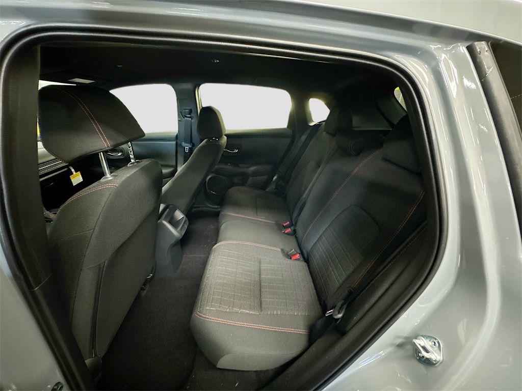 2025 Honda HR-V Sport photo 8