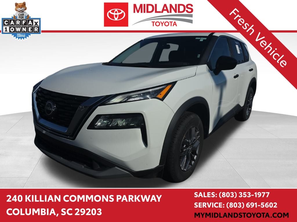 2023 Nissan Rogue S's photo