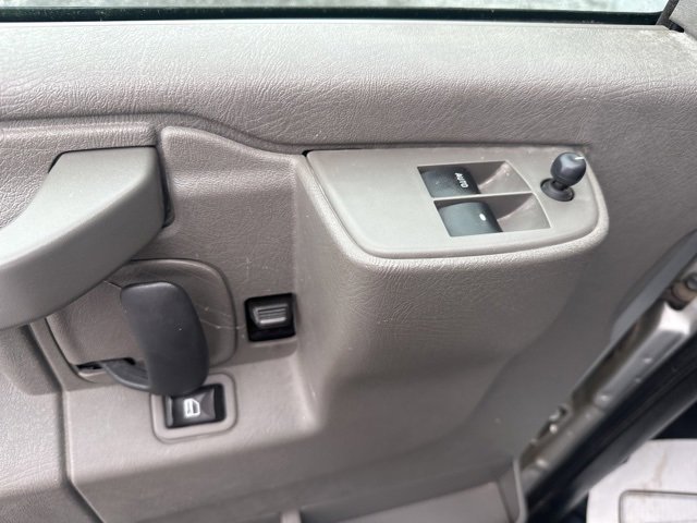2018 Chevrolet Express Cargo Van 3500 photo 10