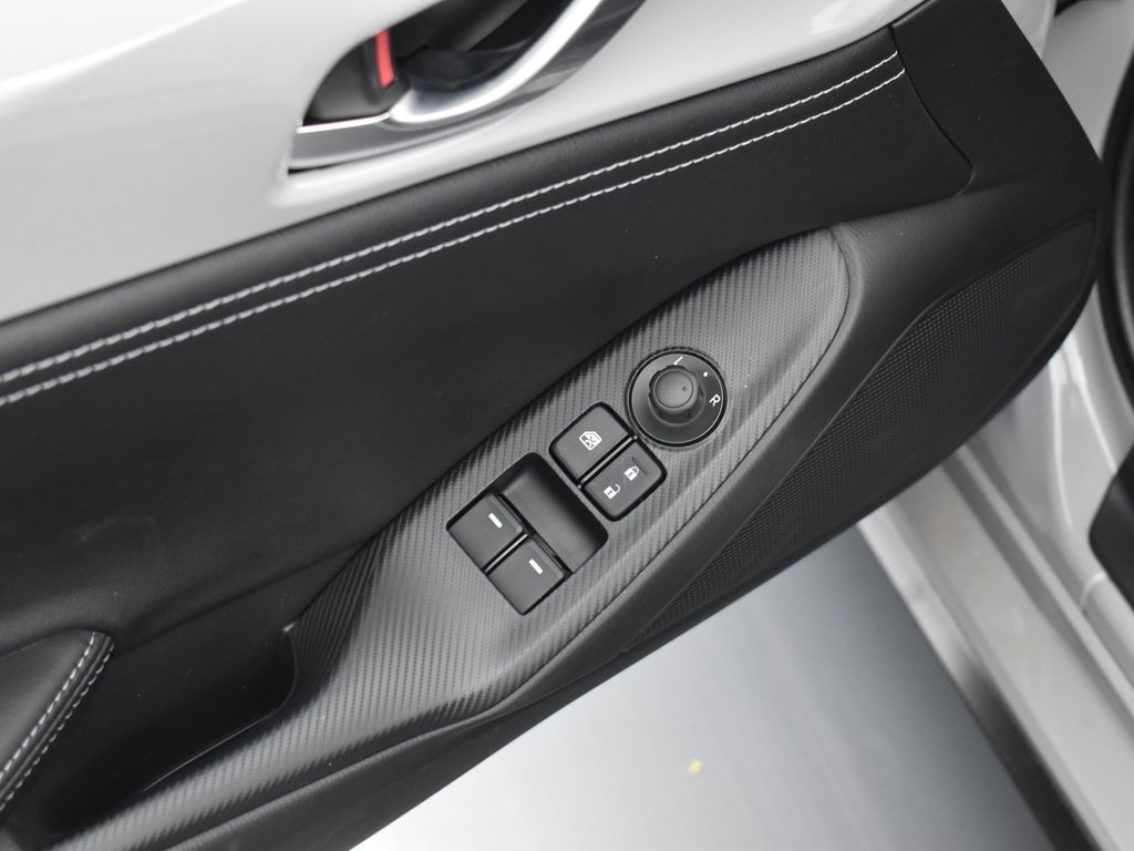 2025 Mazda MX-5 Miata Miata Grand Touring photo 8