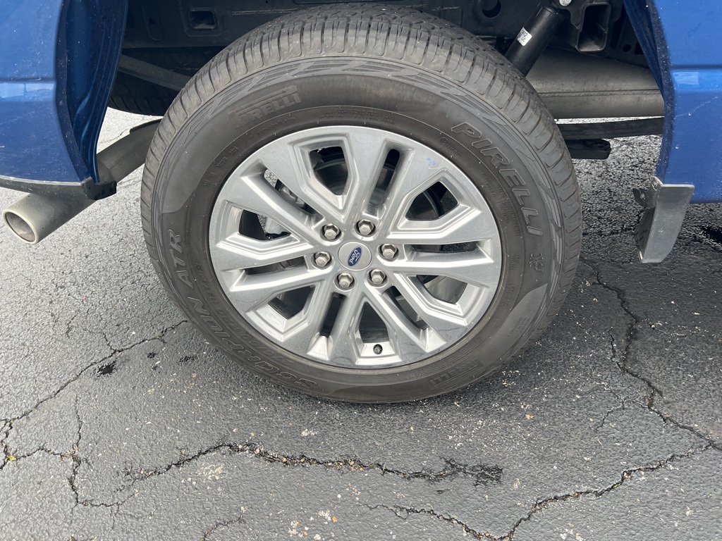 2025 Ford F-150 XLT photo 2