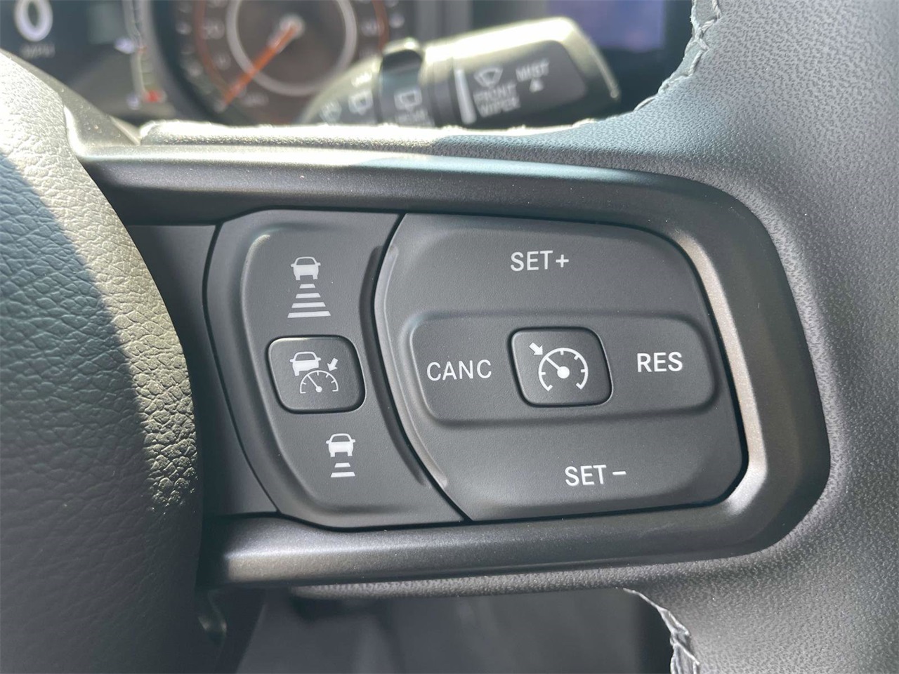 2025 Jeep Wrangler Sport S photo 13