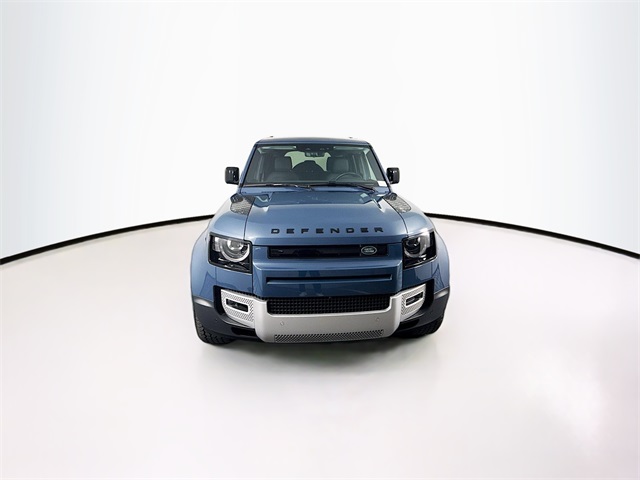 2025 Land Rover Defender 110 S photo 2