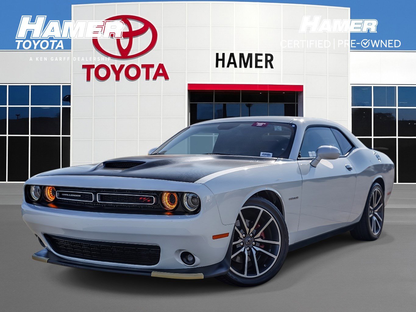 2022 Dodge Challenger R/T's photo