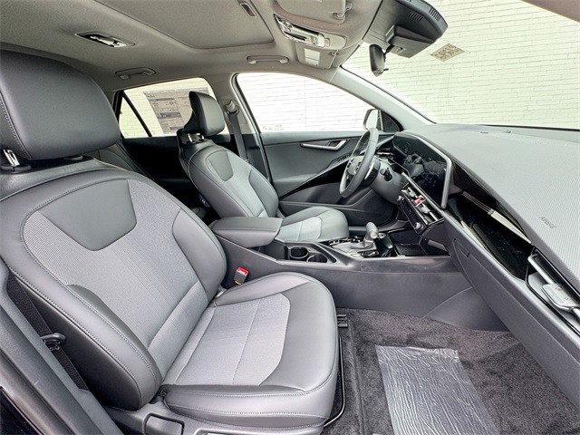 2025 Kia Niro EX Touring photo 19
