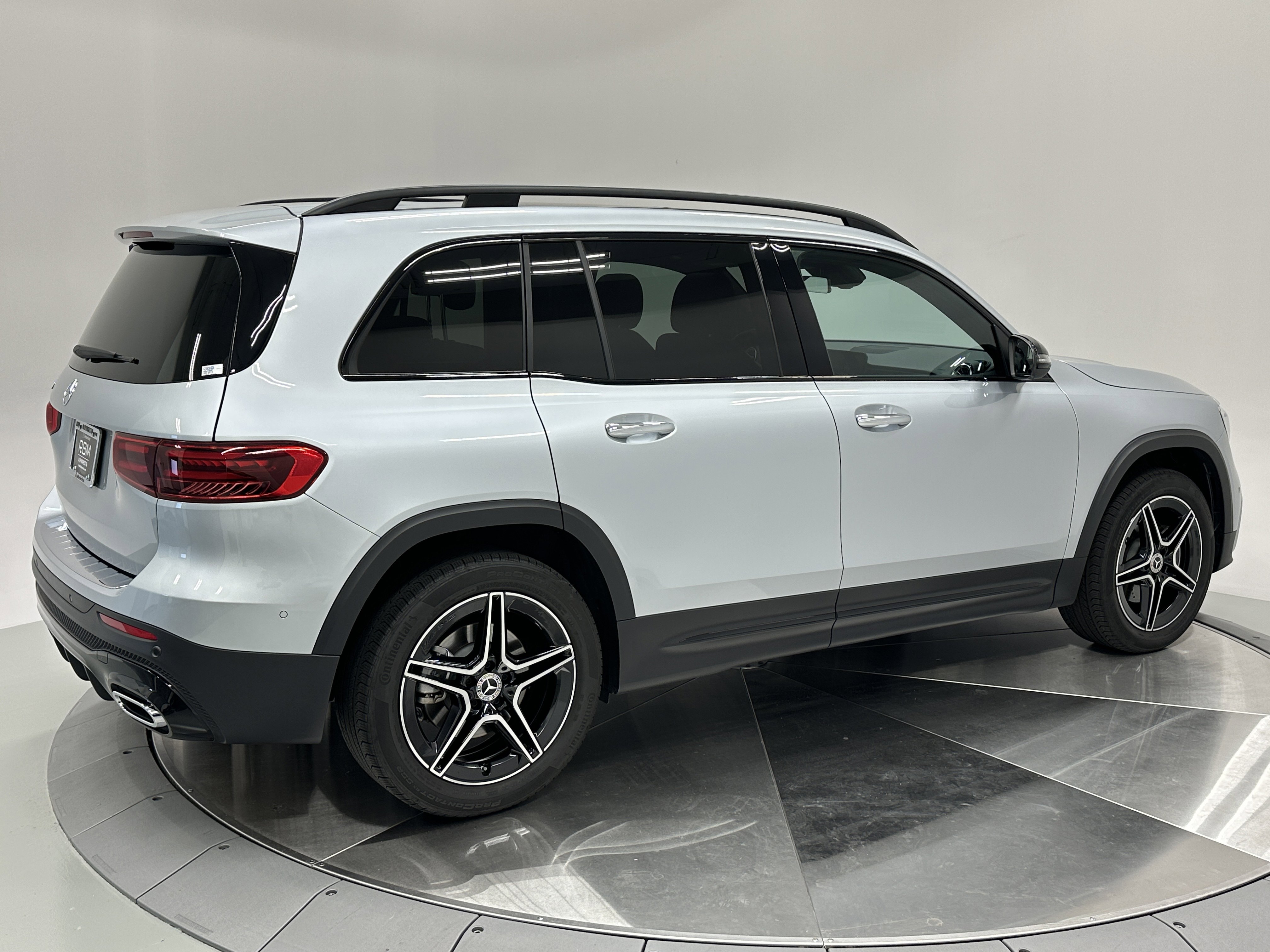 2024 Mercedes Benz GLB 250 photo 7