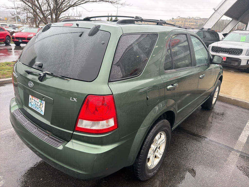 2004 Kia Sorento photo 3