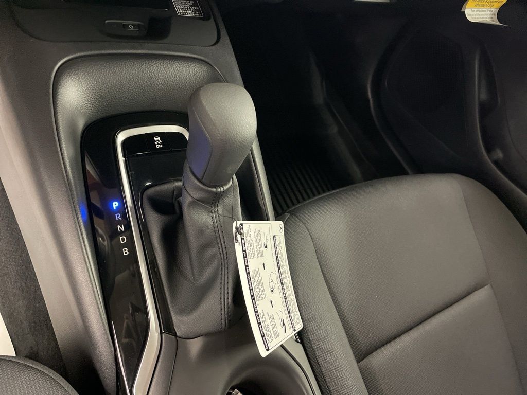 2025 Toyota Corolla LE photo 21