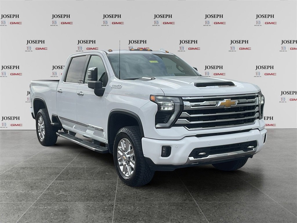 2024 Chevrolet Silverado 2500HD High Country's photo