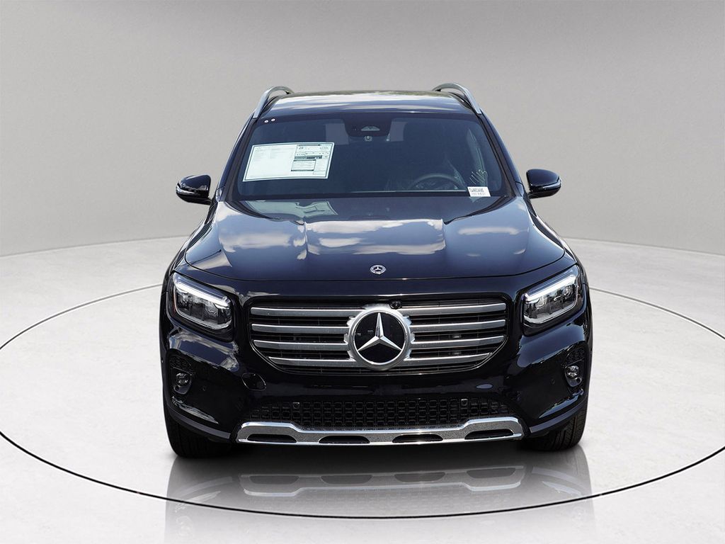 2026 Mercedes Benz GLB 250 photo 2