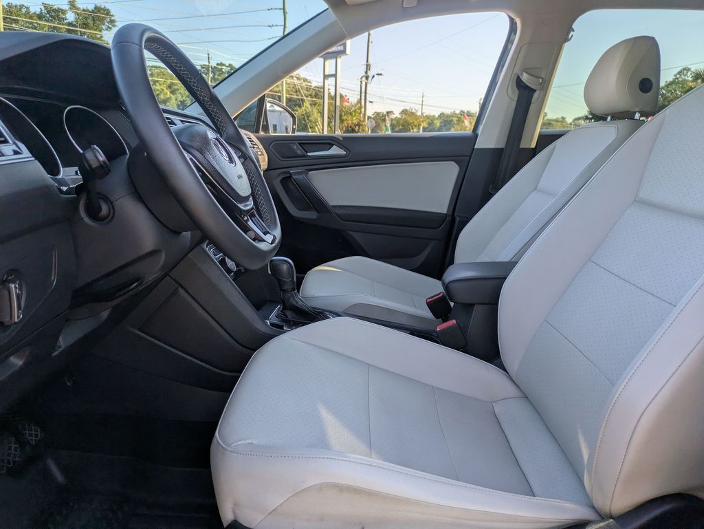 2021 Volkswagen Tiguan SE photo 11