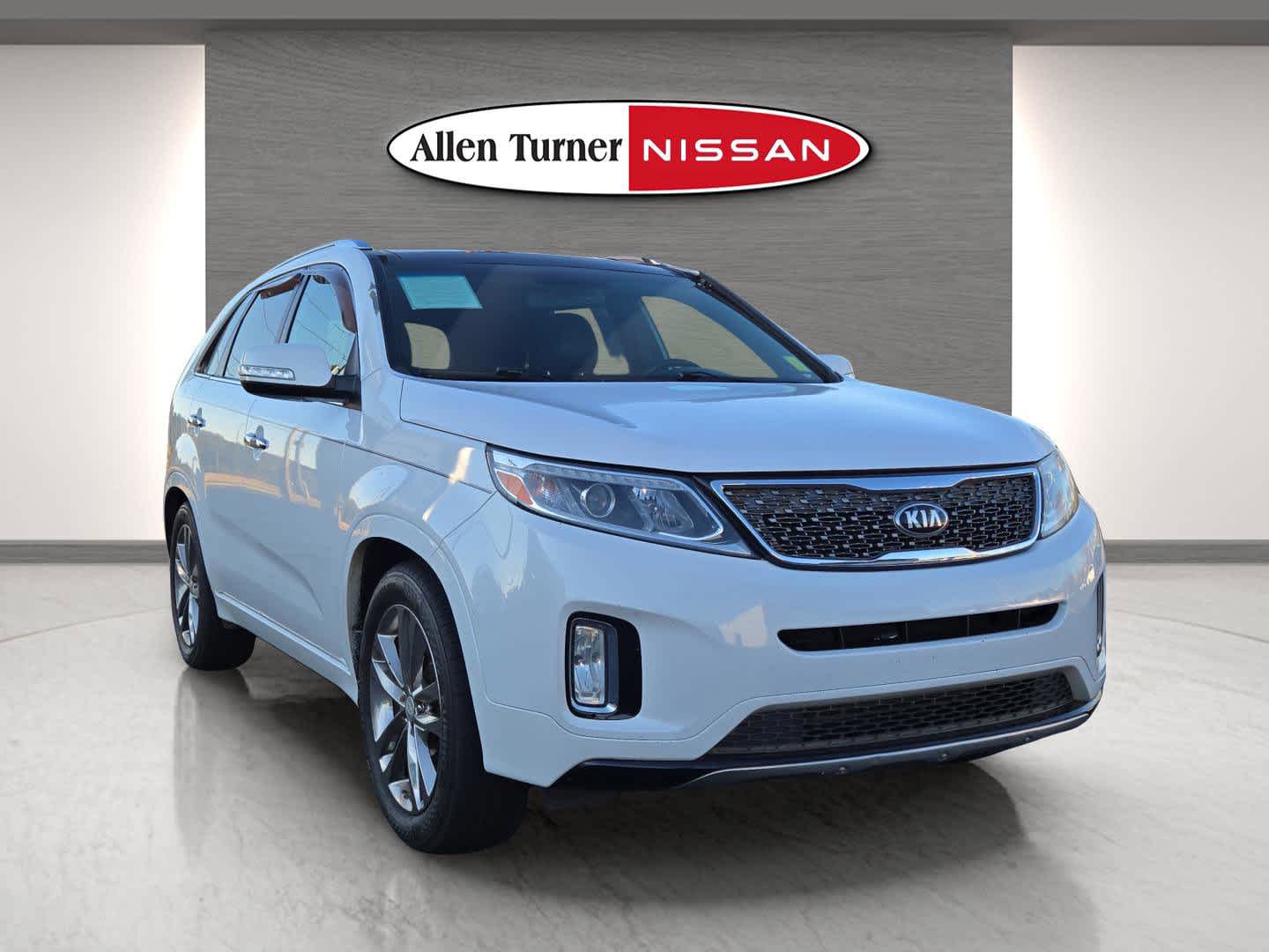 Used 2014 Kia Sorento Limited with VIN 5XYKW4A72EG439048 for sale in Auburn, AL