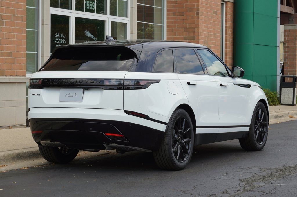 2026 Land Rover Range Rover Velar SE photo 5