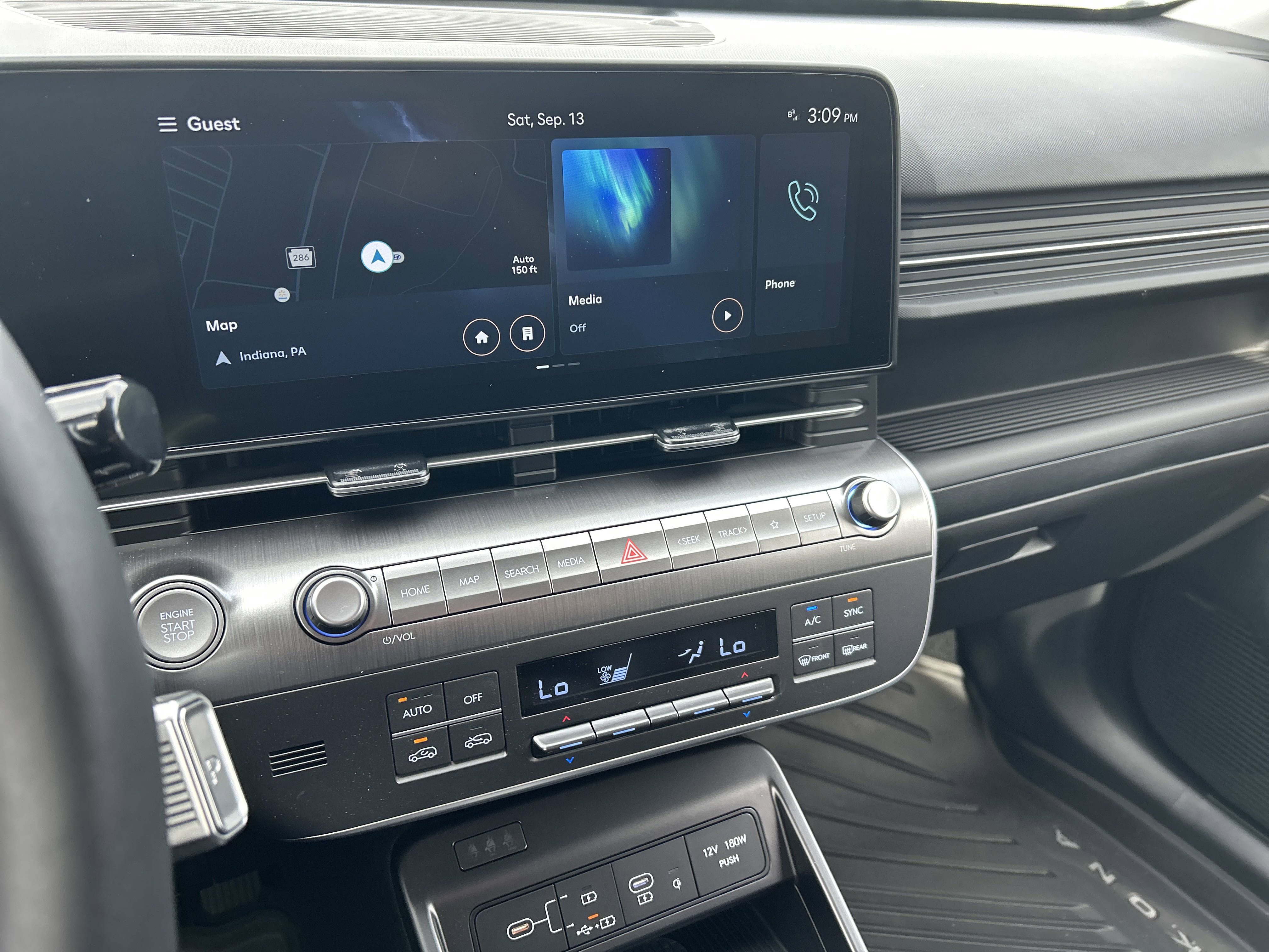2025 Hyundai Kona Limited photo 5