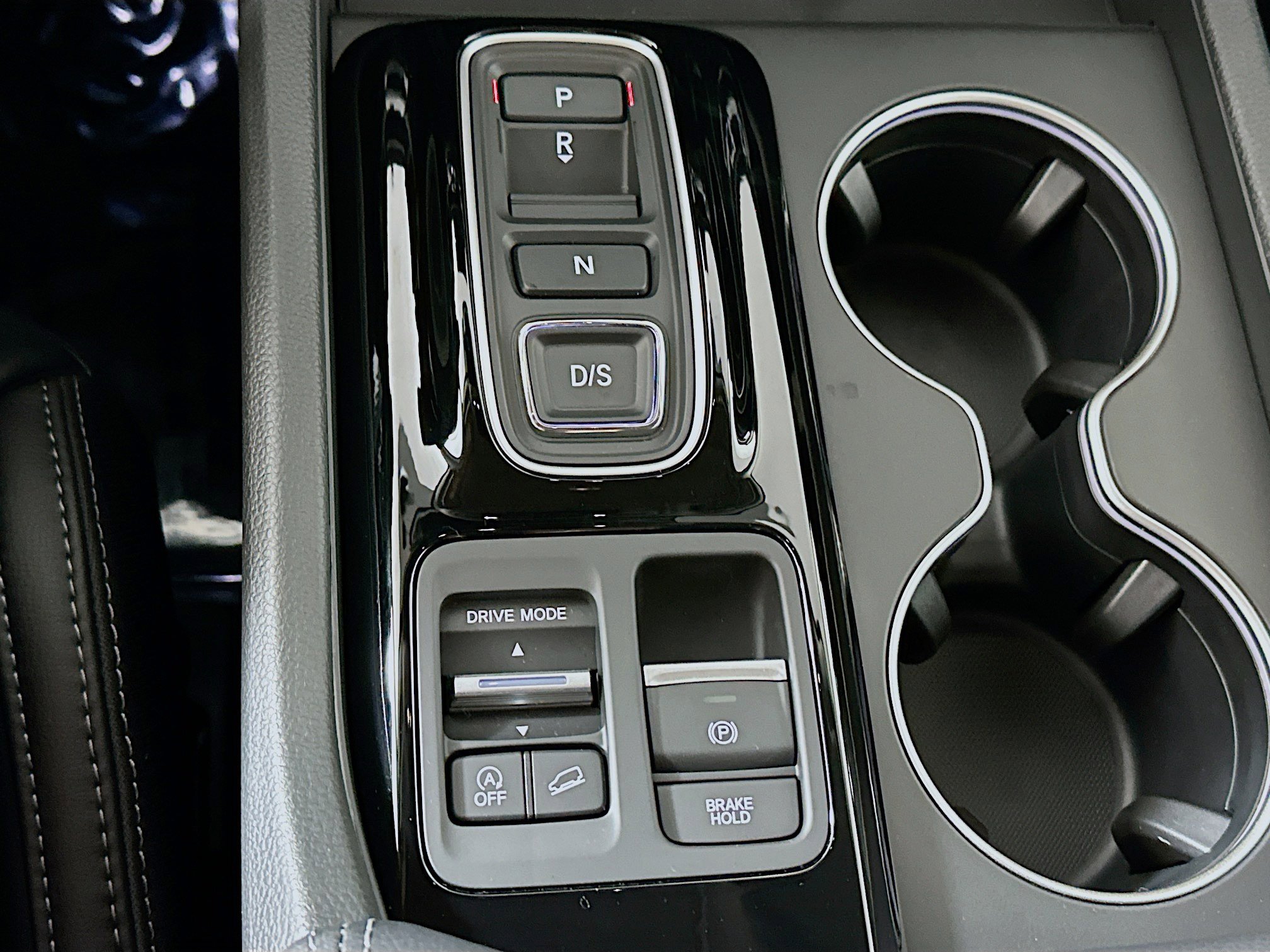 2025 Honda Pilot Touring photo 16