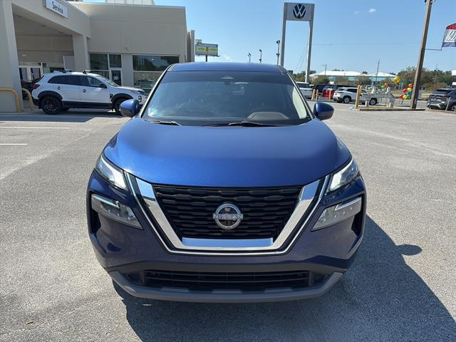 2023 Nissan Rogue SV photo 2