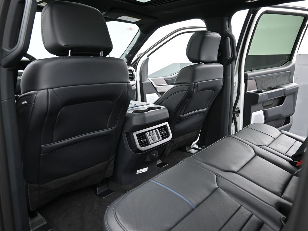 2026 Ford F-250 Platinum photo 31
