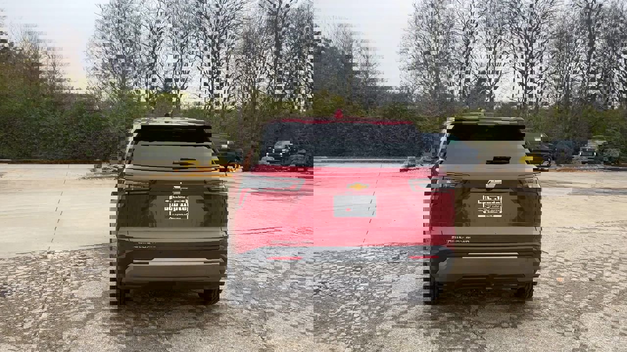 2026 Chevrolet Equinox LT photo 4