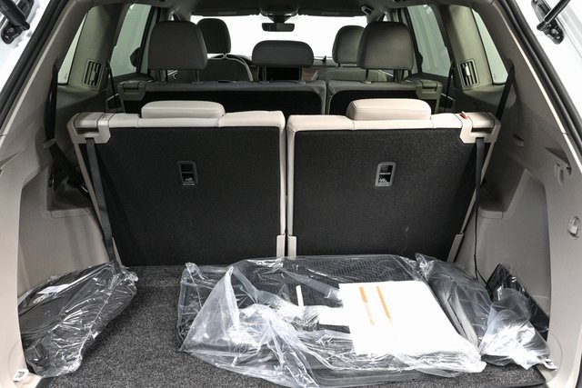 2026 Volkswagen Atlas SE photo 24