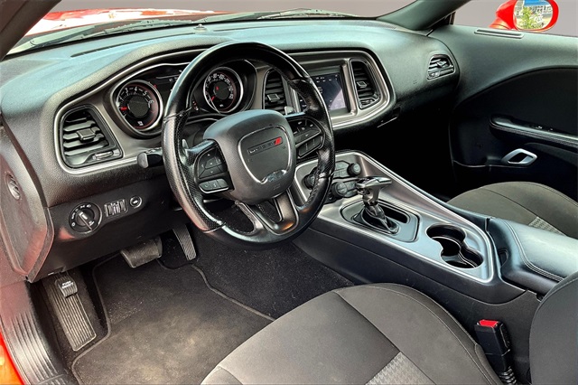 2022 Dodge Challenger GT photo 11
