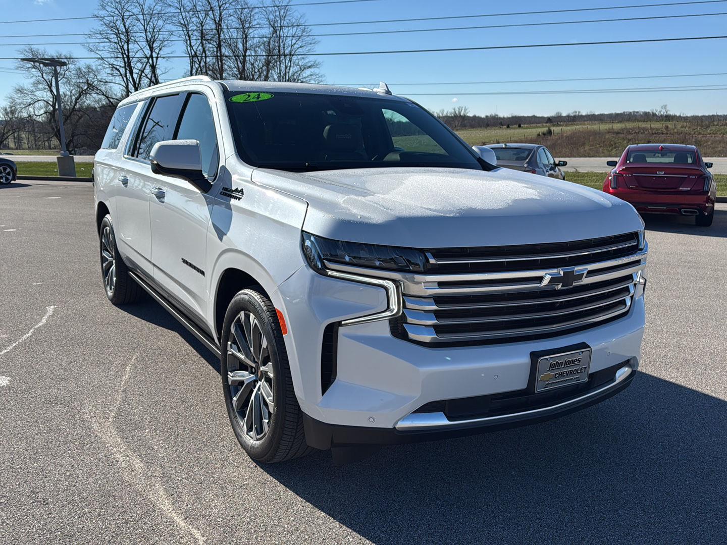 2024 Chevrolet Suburban High Country photo 2